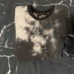Hollister sweater